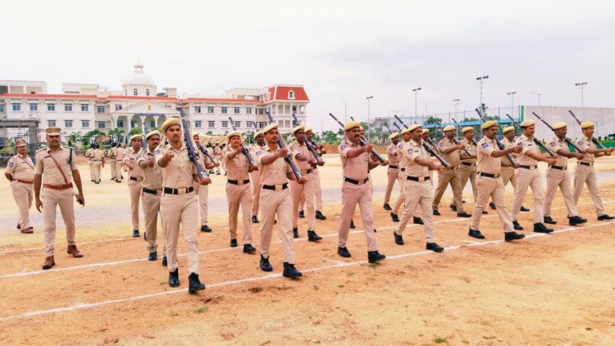 సూర్యాపేట పోలీస్ వారాంతపు కవాతు, పరిశీలించిన జిల్లా ఎస్పి నరసింహ ఐపిఎస్