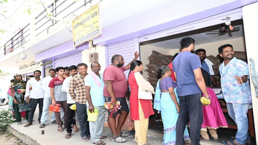 క్యూఆర్ కోడ్‌తో కొత్త రేషన్ కార్డులకు శ్రీకారం
