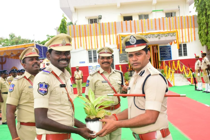ఢిల్లీలో విద్యార్థులు యువతపై పోలీసుల లాఠీచార్జీ దమనకాండ అమానుషం ---CPI 