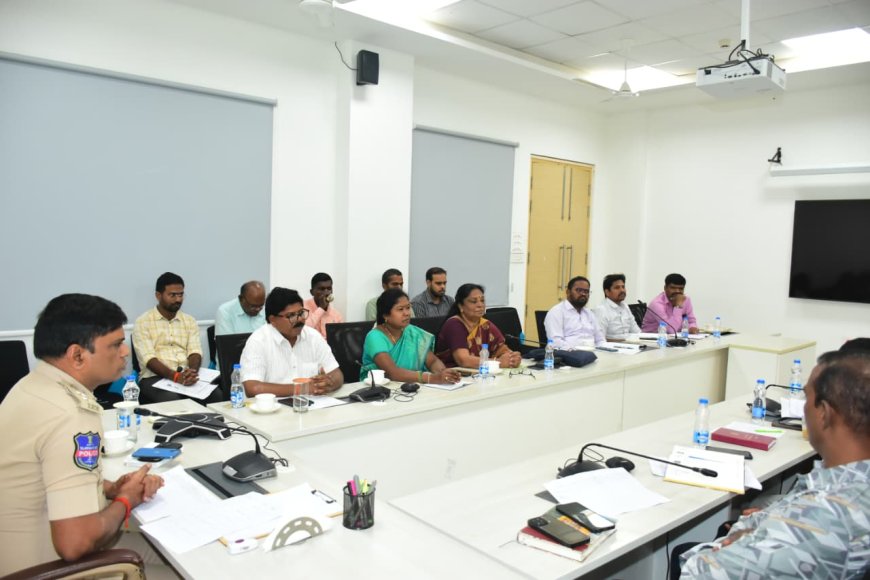 బాల కార్మికులను పనిలో పెట్టుకునేవారిపై కఠిన చర్యలు