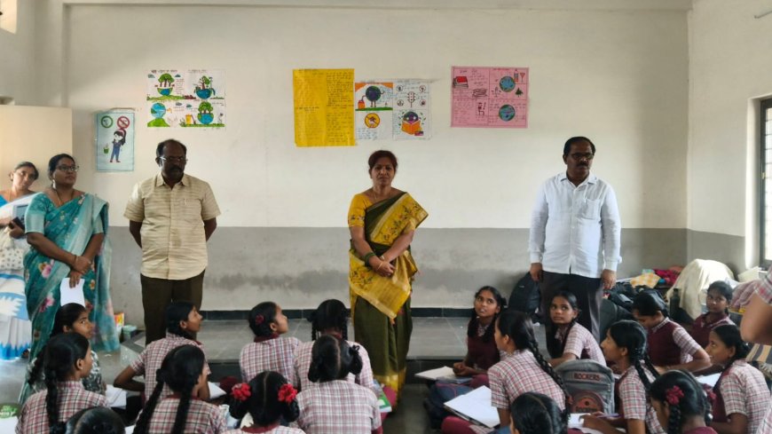 రాజోలి కస్తూర్బా  పాఠశాల ను సందర్శించిన డి ఈ ఓ