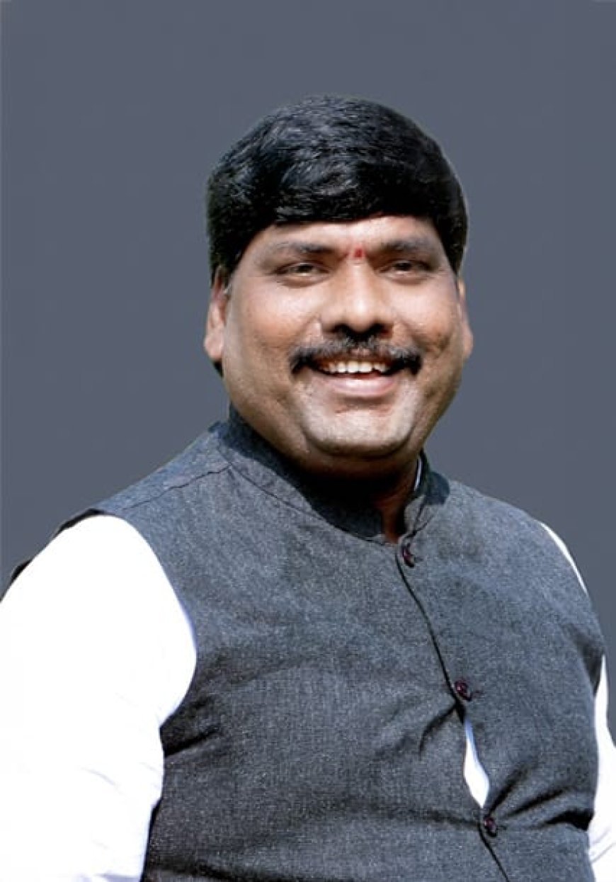 అక్షర యోధుడు... హక్కుల సారథి!