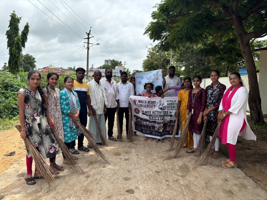 పరిసరాల పరిశుభ్రత పై మల్లారెడ్డి యూనివర్సిటీ విద్యార్థులు అవగాహన