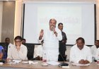 గద్వాల చేనేత బ్రాండ్ ను కాపాడుకోవాలి. 