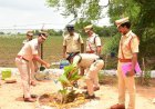 మానోపాడ్ పోలీస్ స్టేషన్ వార్షిక తనిఖీ.. సేవాభావంతో ప్రజల విశ్వాసమే పోలీసింగ్‌కు బలం: జిల్లా ఎస్పీ టి. శ్రీనివాసరావు, ఐపిఎస్