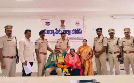 పోలీస్ ఉద్యోగవిరమణ అధికారికి ఘన సన్మానం..