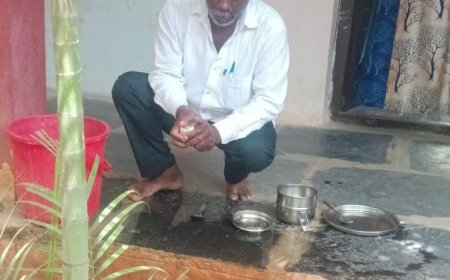 గట్టు ఎంఆర్ఓ కార్యాలయంలో అటెండర్‌తో వెట్టిచాకిరి?
