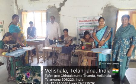 విద్యార్థులకు నిర్ణీత సమయంలో యూనిఫామ్ లు అందించాలి