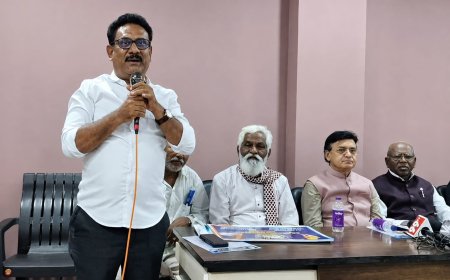 పాట ప్రజల హక్కుల పరిరక్షణకు గొంతుక కావాలి