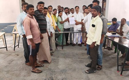 బీచుపల్లి  మత్స్యకారులకు పర్యాటకులను రక్షించడానికి  