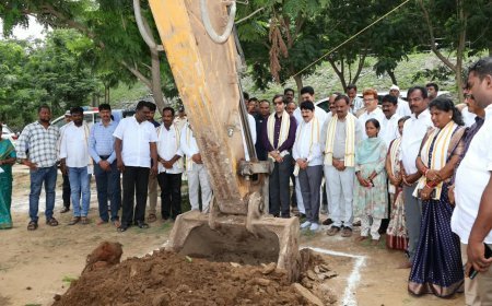 భద్రాచలంలో గోదావరి పుష్కర ఘాట్ల నిర్మాణాలు 