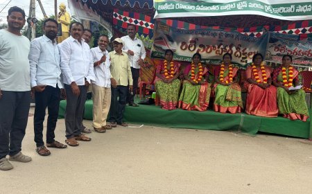 ఉద్యమం లో మహిళలము భాగస్వామ్యం అవుతాము.  