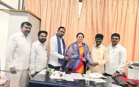 సాంఘిక సంక్షేమ శాఖ అధికారిణికి ఘన సన్మానం