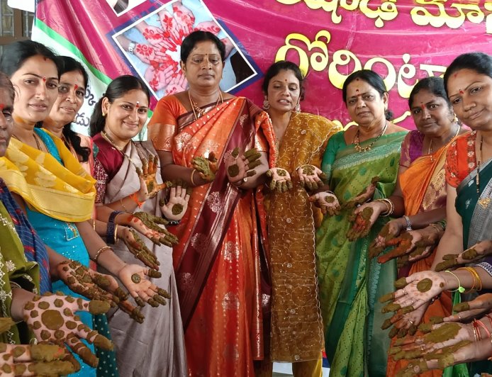 విన్నపం ఒక పోరాటం సూచన ఆధ్వర్యంలో ఘనంగా గోరింటాకు పండుగ