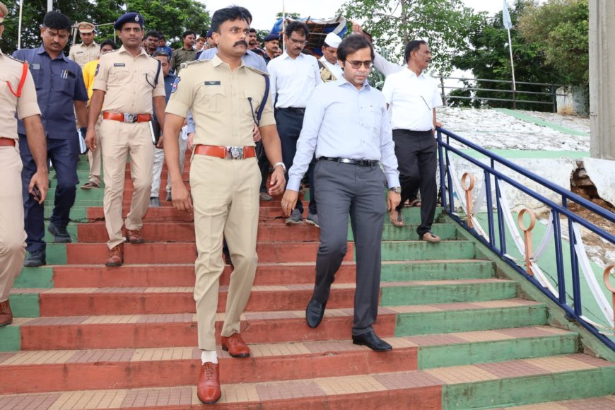 గోదావరి వరద ఉధృతిపై ప్రతి క్షణం అప్రమత్తంగా ఉండాలి