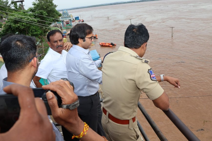 గోదావరి వరద ఉధృతిపై ప్రతి క్షణం అప్రమత్తంగా ఉండాలి