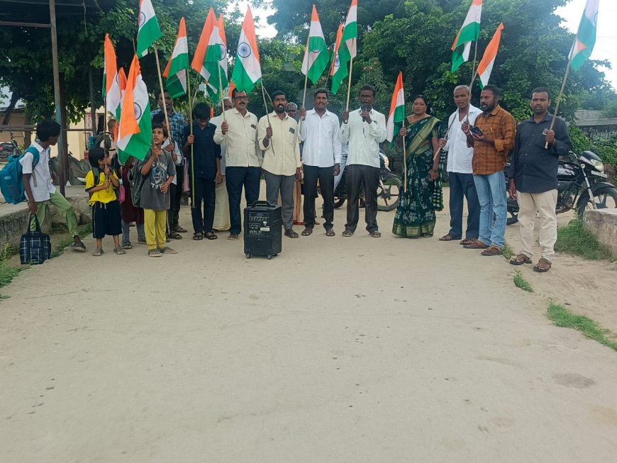 బిజెపి పార్టీ ఆధ్వర్యంలో త్రివర్ణ పతాకం ర్యాలీ చేసిన బిజెపి నాయకులు