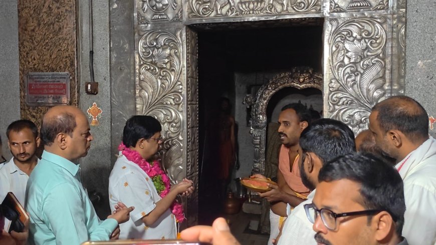 బీచుపల్లి శ్రీ ఆంజనేయ స్వామిని దర్శించుకున్న వ్యవసాయ శాఖ ప్రిన్సిపల్ సెక్రెటరీ