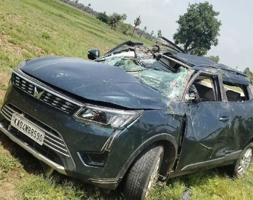 సూర్యాపేట శివారులో కారు బోల్తా