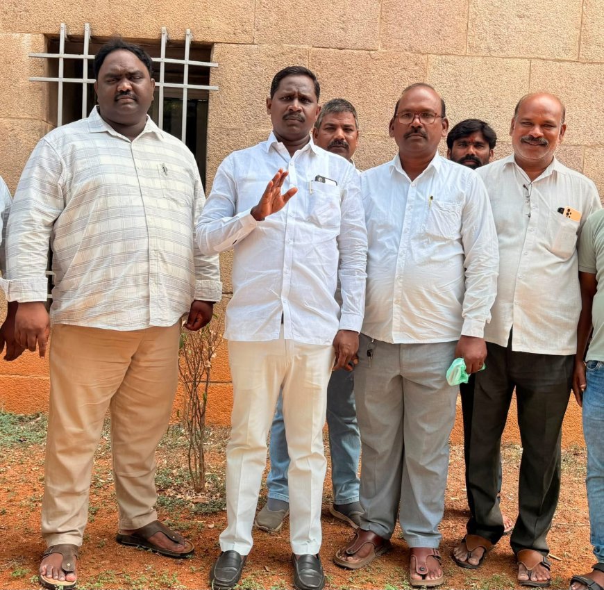 జర్నలిస్ట్ పుల్ల రవీందర్ పై దాడి చేసిన వారిని కఠినంగా శిక్షించాలి.