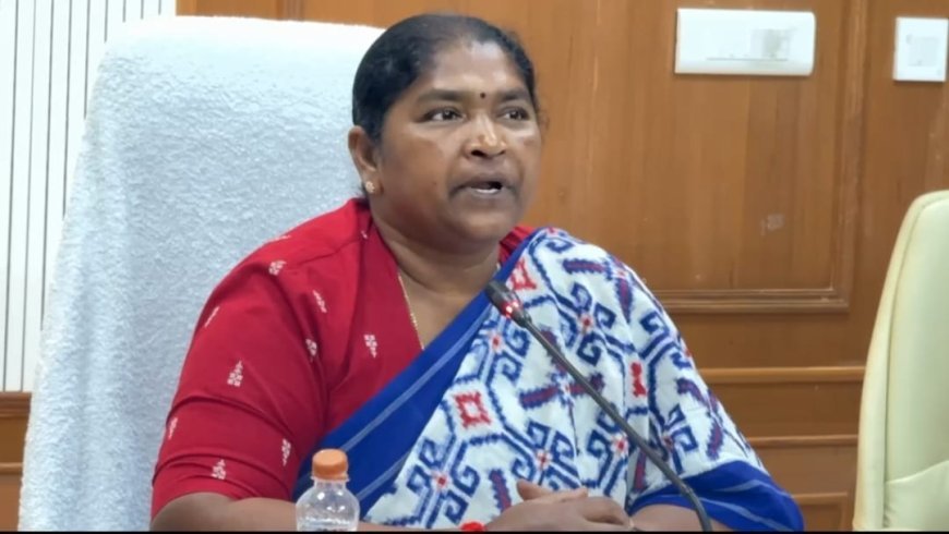 పంటకుంటలు చెక్‌డ్యామ్‌ల నిర్మాణ పనులను వేగవంతం చేయాలి