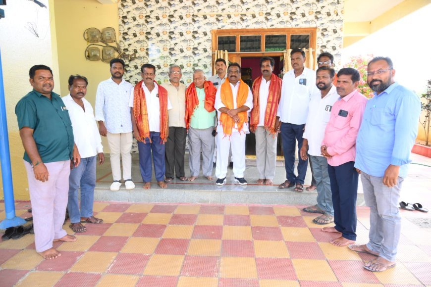 నూతన కమిటీని ఆశీర్వదించిన ఎమ్మెల్యే మందుల సామెల్