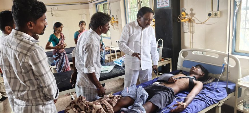 రేణుక హాస్పిటల్ కర్నూలు నందు  పరామర్శించిన.... అలంపూర్ మాజీ ఎమ్మెల్యే డాక్టర్ వియం అబ్రహం