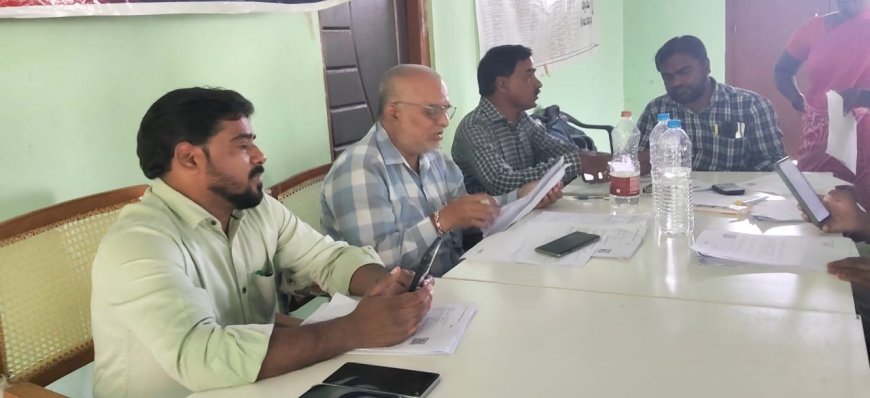 పెద్ద దిన్నె గ్రామంలో ఎస్ ఐ ఆర్ ప్రక్రియ పరిశీలన ఎమ్మార్వో