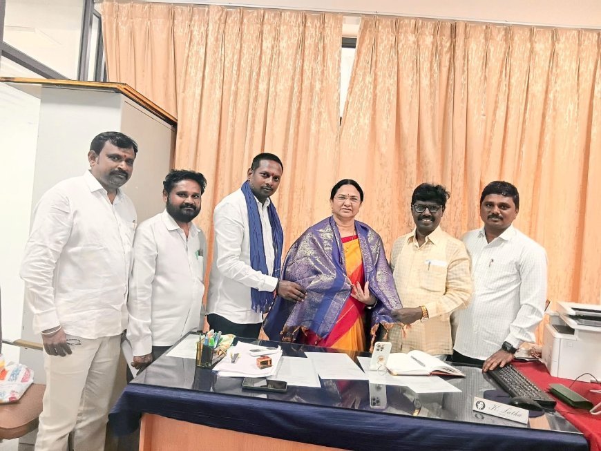 సాంఘిక సంక్షేమ శాఖ అధికారిణికి ఘన సన్మానం