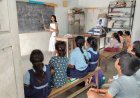 ఉపాధ్యాయురాలుగా మారిన గ్రామ సర్పంచ్