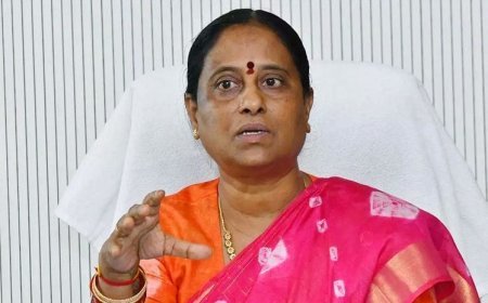 కొండా సురేఖను రాజీనామా చేయాలని ఆదేశించిన అధిష్ఠానం