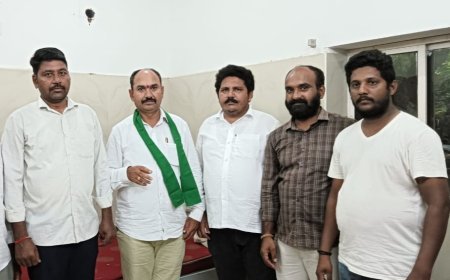 లంబాడి సామాజిక వర్గానికి మంత్రి పదవి ఇవ్వాలి. 