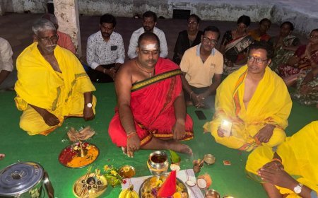గోదావరి నదిహారతి నయనానందకరం