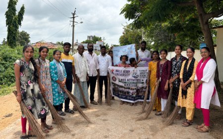 పరిసరాల పరిశుభ్రత పై మల్లారెడ్డి యూనివర్సిటీ విద్యార్థులు అవగాహన