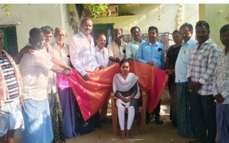 ఎంబిబిఎస్ స్టూడెంట్ సలీమా  ను సన్మానించిన సర్పంచ్ కొత్త వెంకటరెడ్డి