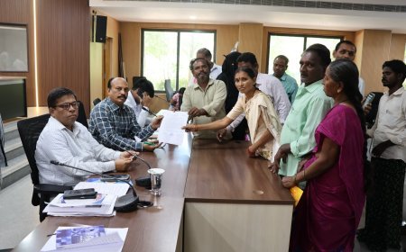 ప్రజావాణి దరఖాస్తులను ఎప్పటికప్పుడు పరిష్కరించాలి