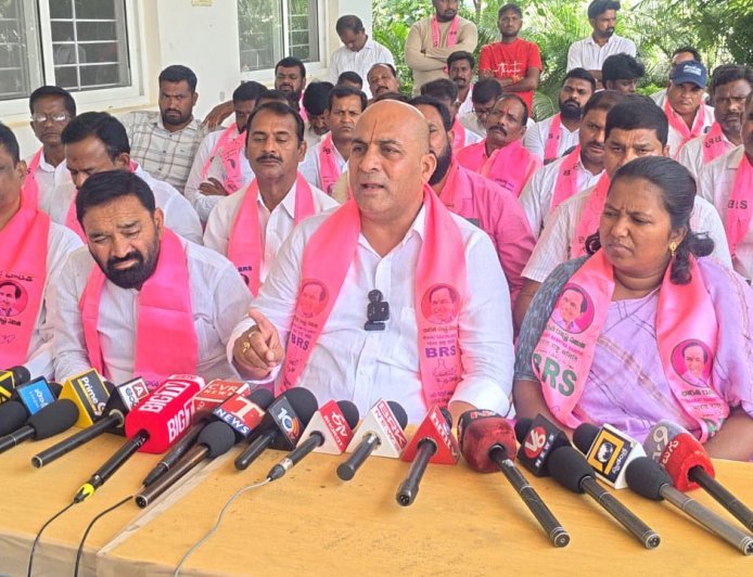 కాంగ్రెస్ ప్రభుత్వ వైఫల్యాలపై ములుగు గడ్డపై నేడే భారీ ర్యాలీ