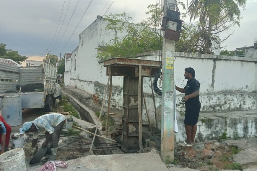 ప్రమాదకరంగా విద్యుత్ ట్రాన్స్ ఫారం దిమ్మె