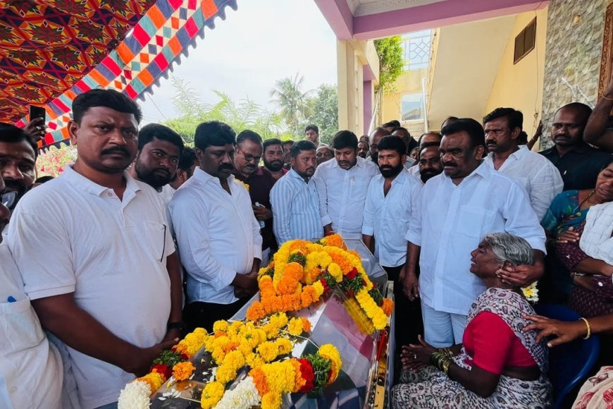 సుంకరి కేశయ్య కు నివాళులర్పించిన ఎమ్మెల్యేలు