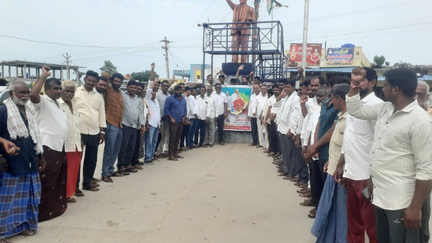 అడ్డగూడూరులో ఘనంగా వైఎస్ఆర్ జయంతి వేడుకలు