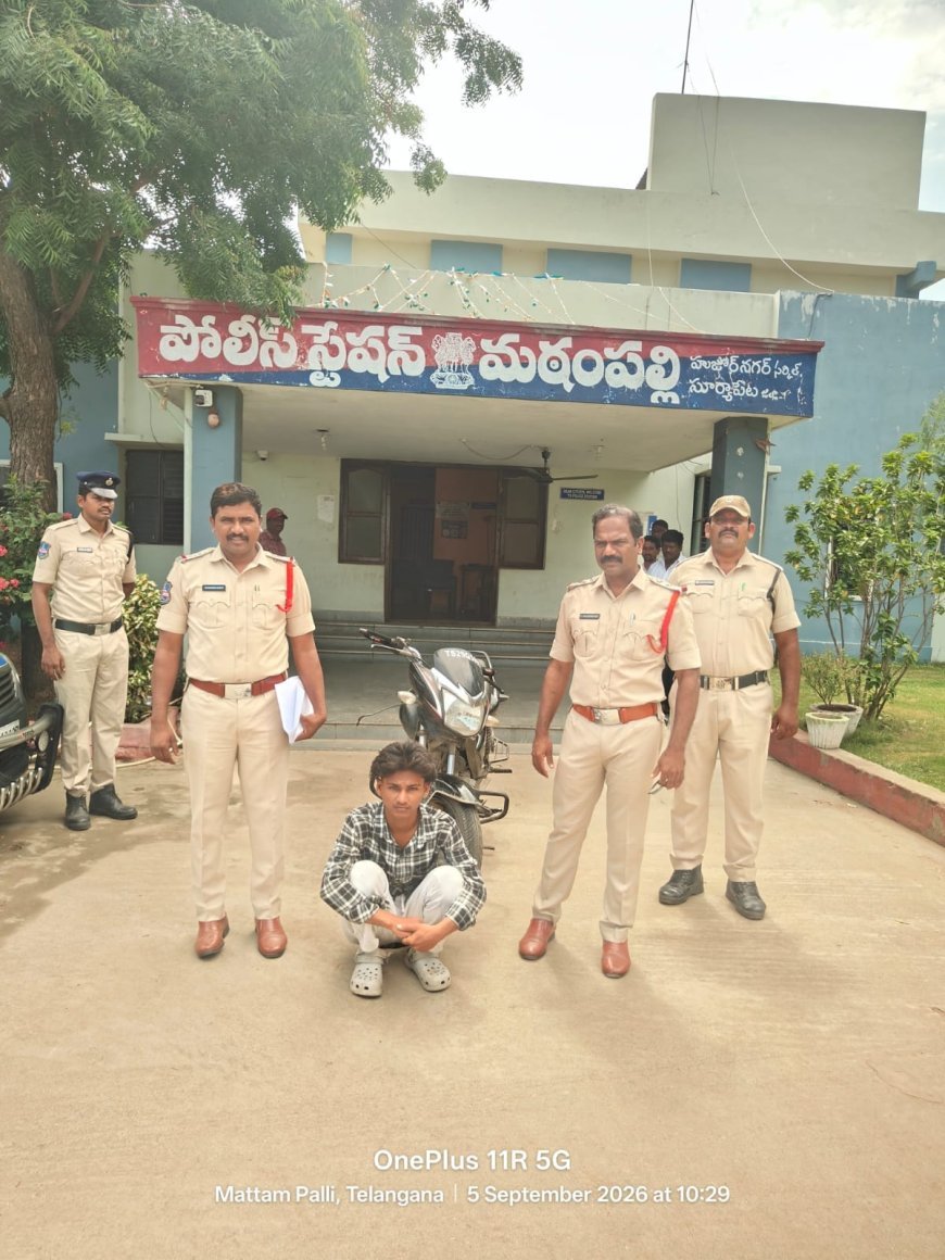 నడిరోడ్డుపై బైక్ స్టంట్.. యువకుడు అరెస్ట్
