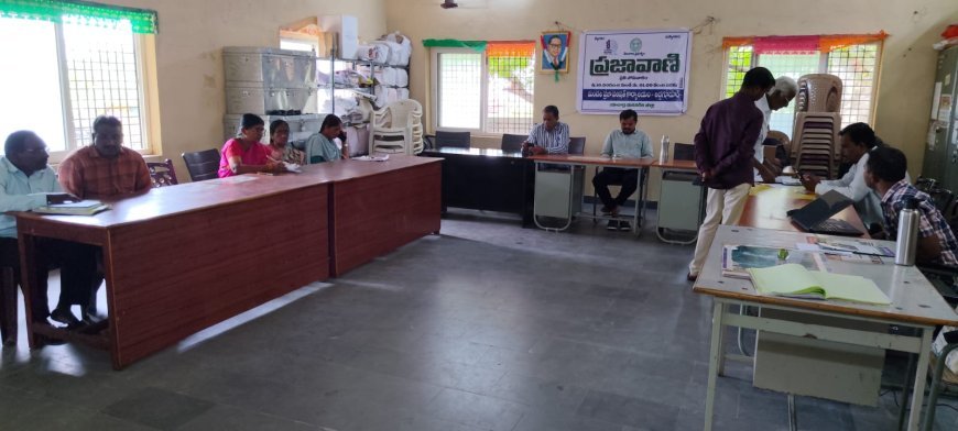 ప్రజావాణిలో ప్రతి సమస్య పరిష్కరిస్తాం..ఎంపీడీవో శంకరయ్య