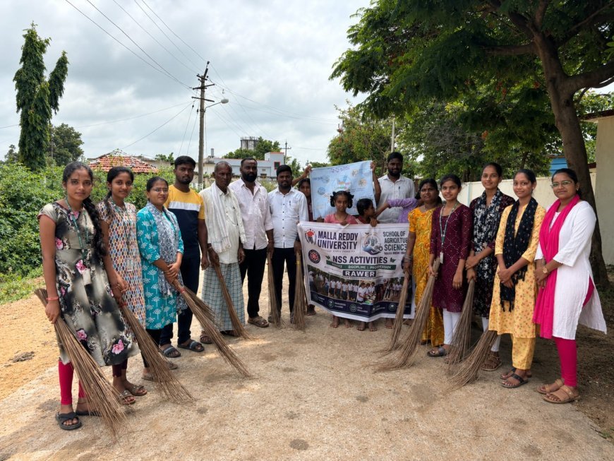 పరిసరాల పరిశుభ్రత పై మల్లారెడ్డి యూనివర్సిటీ విద్యార్థులు అవగాహన