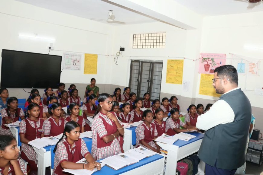 విద్యార్థులు ఉన్నత లక్ష్యాలతో ముందుకు సాగాలి