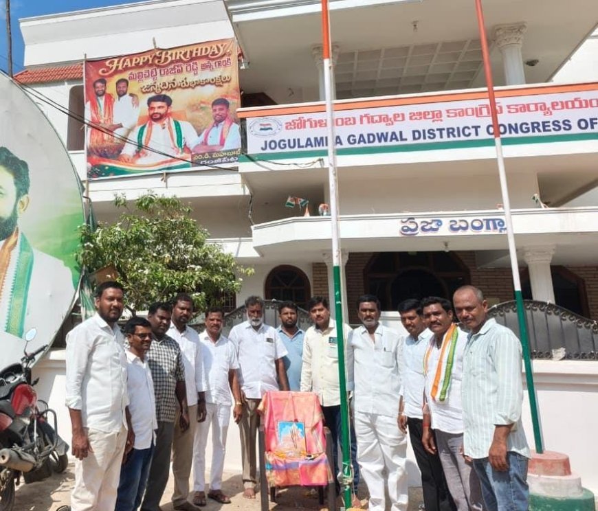 ప్రజాస్వామ్య విలువలను కాపాడటమే తెలంగాణ వీరులకు నిజమైన నివాళి...