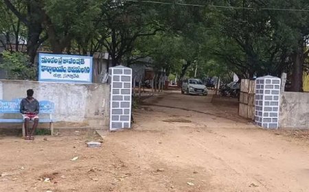 గ్రామ కార్యదర్శి విధులకు ప్రజాప్రతినిధి భర్త జోక్యమేంటి...?